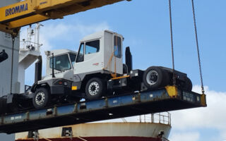 Kalmar cranes boost cargo flow in Willemstad Port, Curaçao