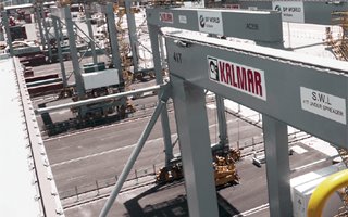 Kalmar helps make Port of Brisbane a world-class automated terminal