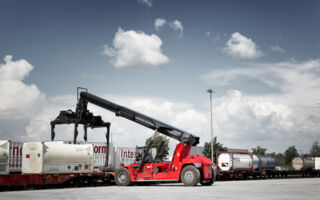 Container Terminal Wels needed a versatile heavy lifter